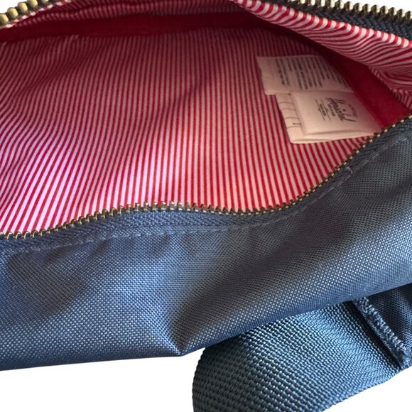 Herschel Waist Pack Fanny Pack Bum Bag Chest Shoulder Travel Bag Zip Adjustable - Picture 6 of 12
